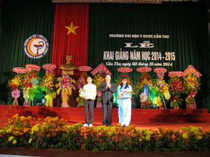 Trường ĐH Y dược Cần Thơ khai giảng năm học 2014-2015