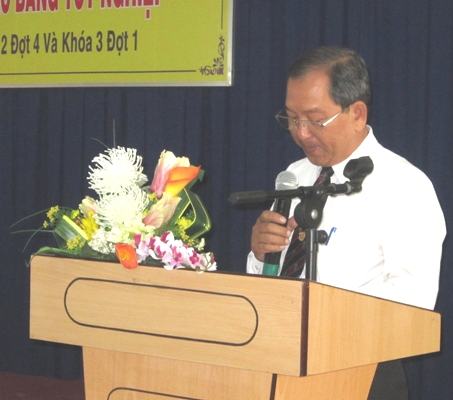 Trường TC Quang Trung: Trao bằng tốt nghiệp cho 632 học sinh