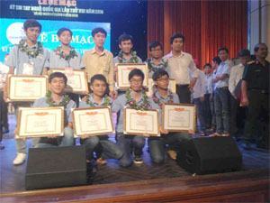 Trưởng thành từ những… khoanh bánh mì