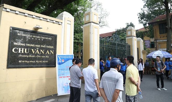 Trường THPT công lập thu học phí cao: Hoang mang về bất công trong giáo dục