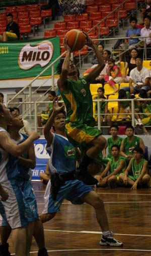 Trường THPT Phú Nhuận bảo vệ thành công chức vô địch cúp Milo 2010