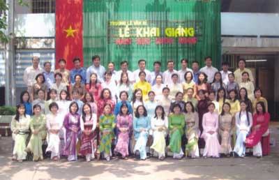 Trường Tiểu học Lê Văn Sĩ: Giữ vững thành tích, phấn đấu đạt huân chương lao động hạng II