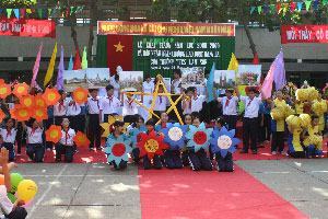 Trường Trung học Cơ sở Lam Sơn, Q.6: Đón nhận huân chương lao động hạng ba