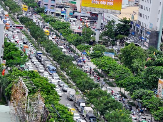 Xây đường trên cao giải quyết ùn tắc giao thông: Một giải pháp hợp lý!