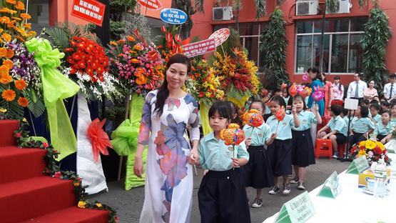 Thầy trò trường TiH – THCS – THPT Trương Vĩnh Ký nô nức mừng năm học mới