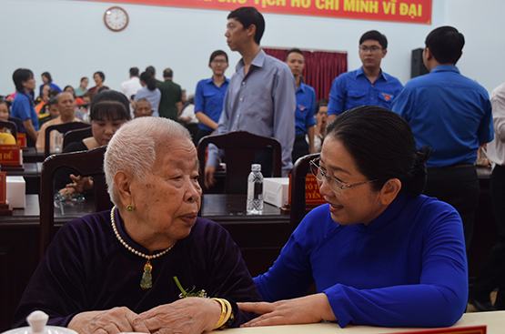 Phong tặng, truy tặng 44 Mẹ Việt Nam anh hùng