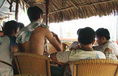 Tự tháo cũi sổ lồng!