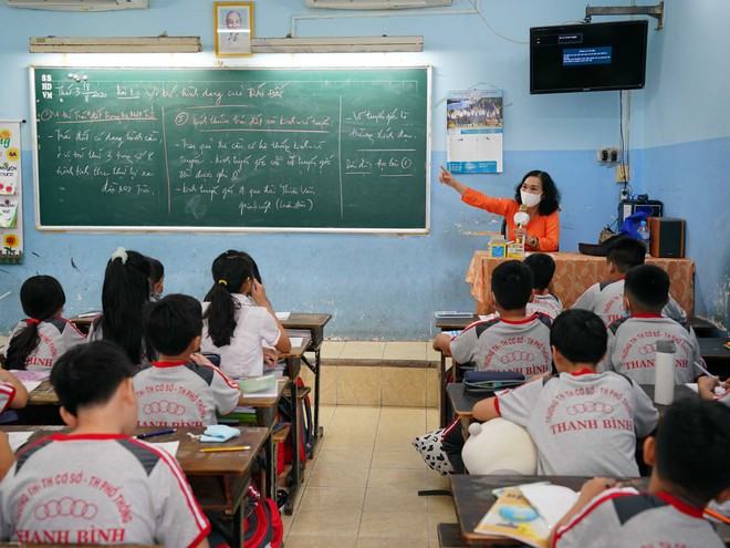 Học sinh trường ngoài công lập ở TP.HCM đã bắt đầu tựu trường  /// ẢNH: ĐỘC LẬP