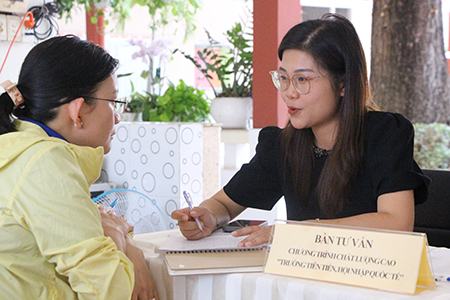 Trường tiên tiến hội nhập tư vấn 1:1 cho phụ huynh trong tuyển sinh đầu cấp