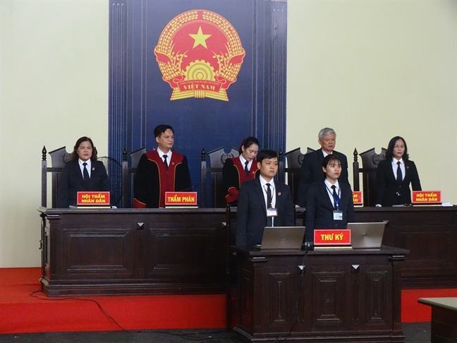 Tuyen an hai cuu tuong Bo Cong an cung 90 bi cao trong duong day danh bac nghin ty