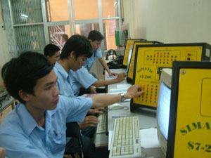 Tuyển sinh 2012: Tăng chỉ tiêu đại học, cao đẳng giảm trung cấp