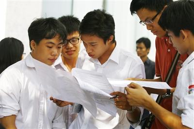 Tuyển sinh các trường Công an, Quân đội: Phải qua sơ tuyển