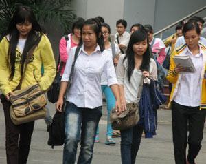 Tuyển sinh CĐ 2012: Điểm xét tuyển thấp, cơ hội đậu cao