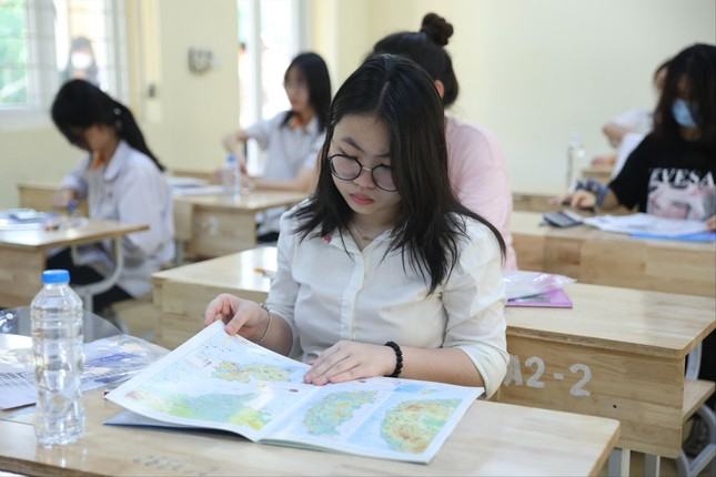 Tuyển sinh đại học 2024: Giảm dần chỉ tiêu xét tuyển học bạ ảnh 1