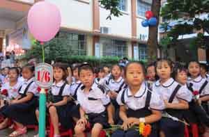 Tuyển sinh đầu cấp: Đến hẹn lại thấy… quá tải