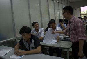 Tuyển sinh ĐH-CĐ 2014, đợt 1: Thí sinh bước vào ngày thi đầu tiên