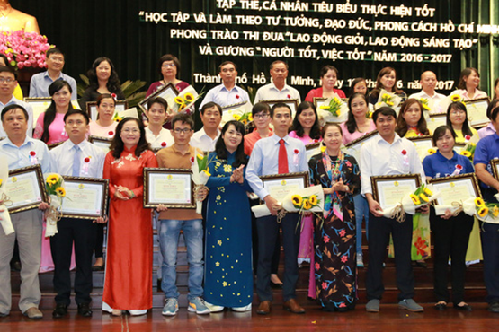 Tuyên dương Lao động giỏi, lao động sáng tạo