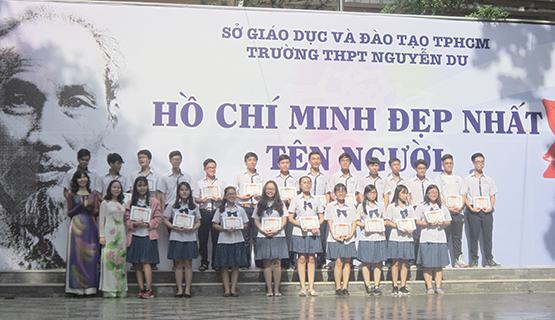 “Hồ Chí Minh đẹp nhất tên Người”