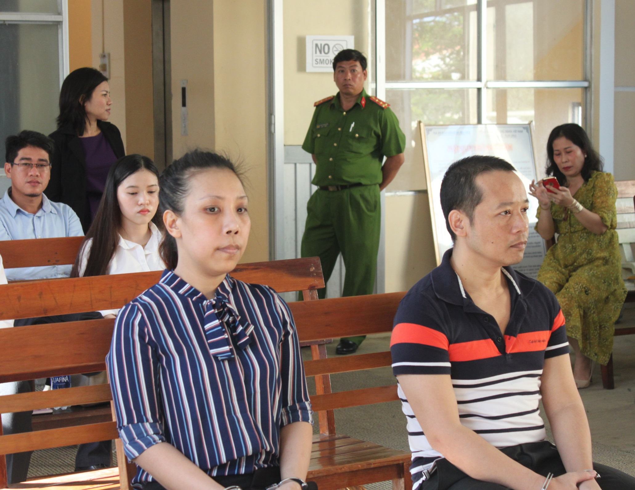 Lần thứ 2 hoãn phiên tòa xét xử nhà báo lừa đảo