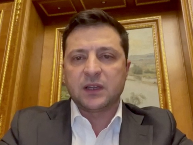 Ukraine ban bố thiết quân luật trên toàn lãnh thổ - ảnh 1