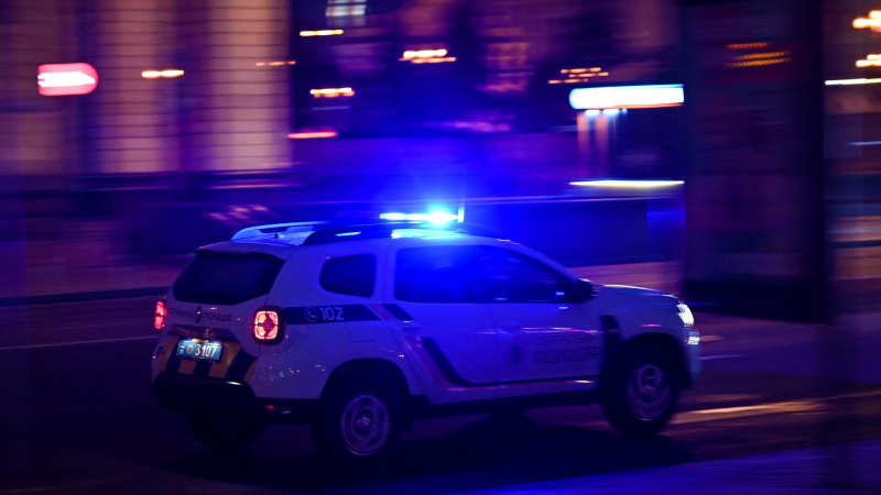 Ukraine ban bố thiết quân luật trên toàn lãnh thổ