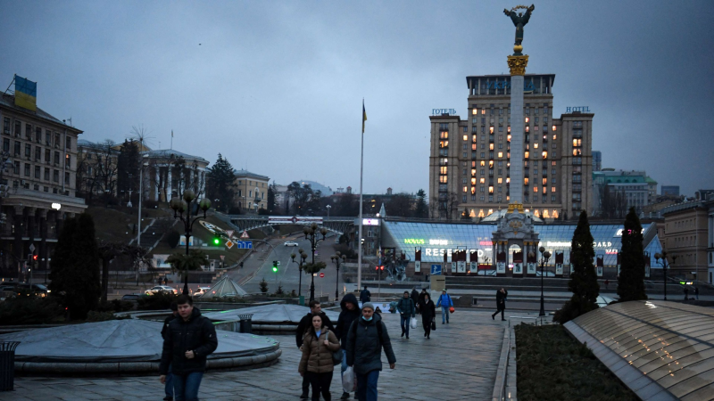 Ukraine ban bố thiết quân luật trên toàn lãnh thổ - ảnh 4