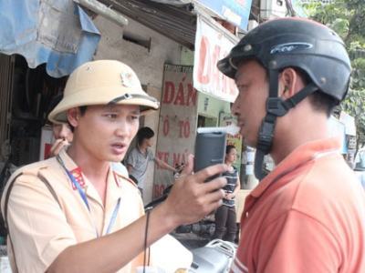 Uống 2 cốc bia bị phạt 15 triệu đồng