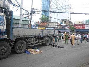 Va chạm xe tải, 1 người nước ngoài tử vong