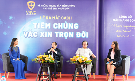 VNVC ra mắt sách “Tiêm chủng vắc xin trọn đời”