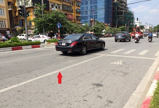 Từ 1-11, lái xe đè vạch liền bị phạt 200.000 đồng