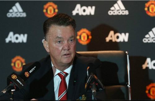 Van Gaal: Hãy la ó tôi, đừng nhắm vào cầu thủ
