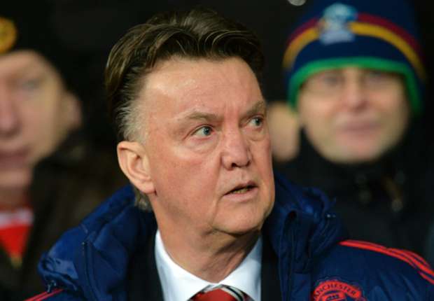 Van Gaal khóc tu tu sau khi bị sa thải