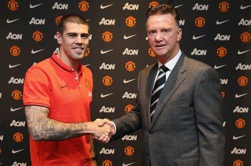 Van Gaal: Valdes bị “tống cổ” vì dám cãi lời