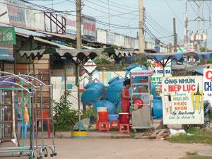 Văn hóa giao thông nhìn từ góc độ kinh doanh: Kỳ cuối: Nỗi niềm mang tên “chợ tự phát”