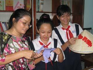 Văn hóa giao tiếp trong nhà trường: Bài cuối: Xưng hô phải chuẩn mực