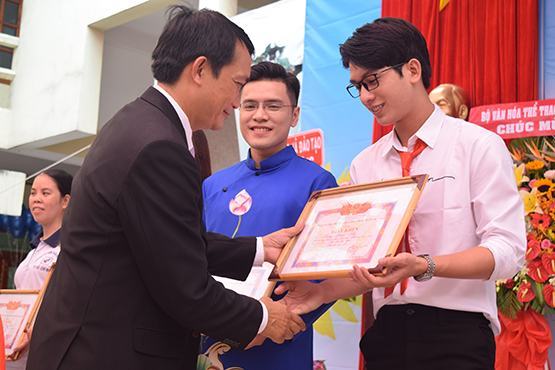 Trường CĐ Văn hóa Nghệ thuật TP.HCM đón 333 tân sinh viên