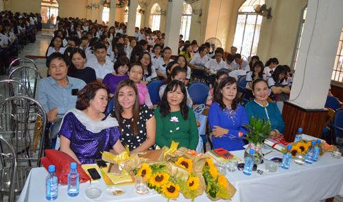 Khoảng trời văn học