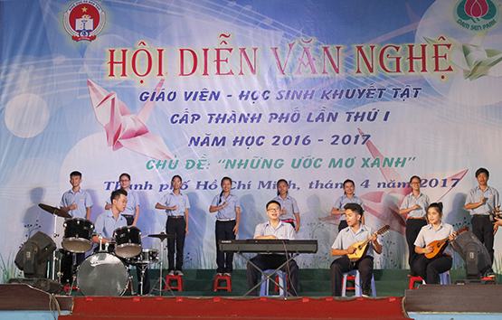 Bay cao tiếng hát ước mơ