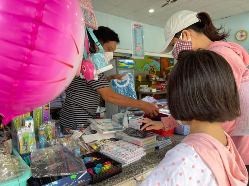 Vì sao hầu hết phụ huynh TP.HCM chưa đồng ý học sinh lớp 1 đi học lại? - ảnh 2