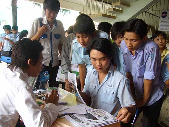 Chọn ngành nghề theo nhu cầu lao động