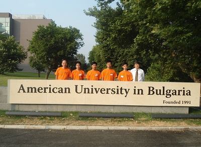 Việt Nam đoạt 2 huy chương Bạc Olympic Toán học SV quốc tế