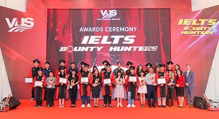 VUS vinh danh học viên đạt trên 7.0 IELTS