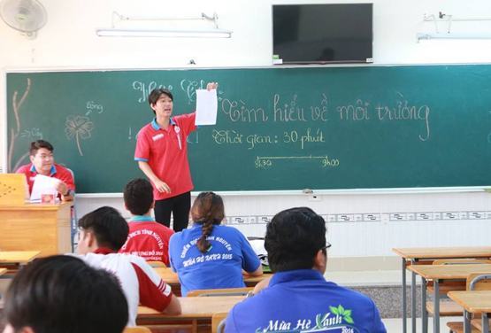 Ước mơ thì không chờ đợi