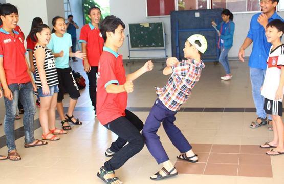 Học sinh thành phố học tập và làm theo lời Bác: Bí thư xuất sắc dẫn dắt phong trào hay