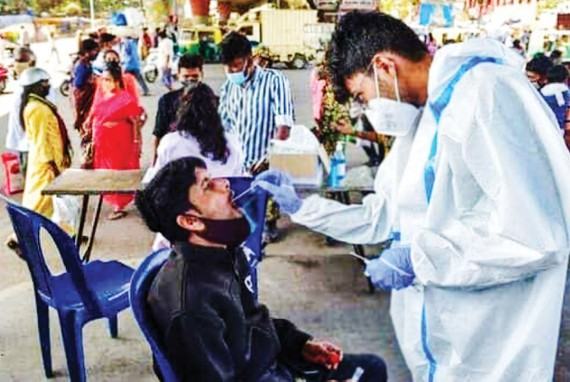 Virus SARS-CoV-2 biến đổi khó lường