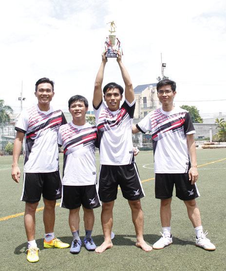 Trường THPT Hiệp Bình vô địch Giải bóng đá tứ hùng