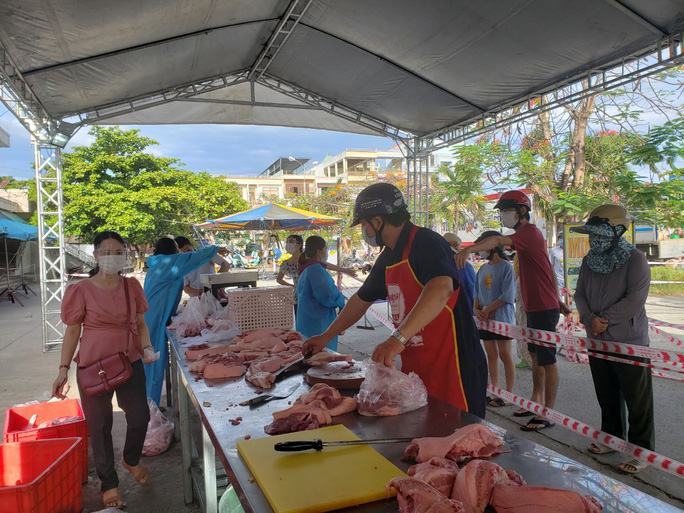 Vụ giao thịt bốc mùi hôi cho người dân Đà Nẵng: Tối hậu thư cho Công ty Hai Thuyên  - Ảnh 1.