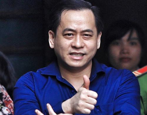 Vũ Nhôm sau khi nhận án: Hữu Khoa.