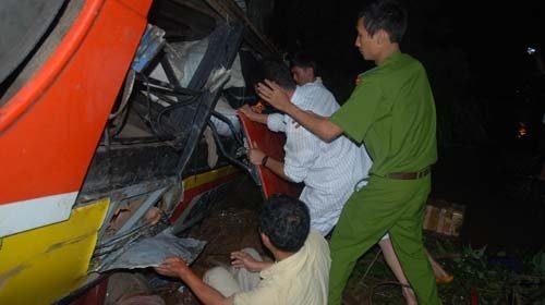 Vụ tai nạn tại cầu Sêrêpôk: Lỗi của lái xe