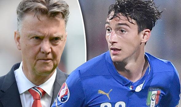 Vung 12 triệu bảng, M.U mua hậu vệ tuyển Italia